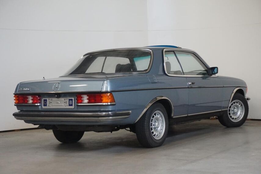 230 Coupe OLD-TIMER - 1980